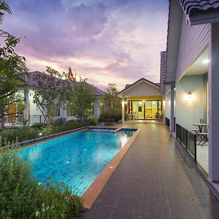 Baan Phurit Khaoyai Hotel Pakchong Bagian luar foto