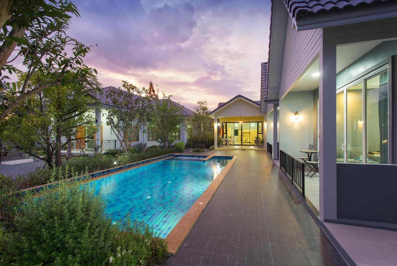 Baan Phurit Khaoyai Hotel Pakchong Bagian luar foto