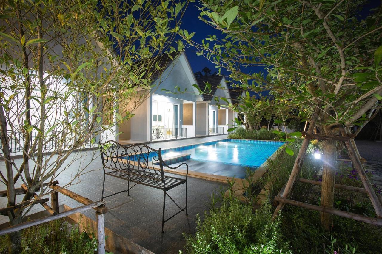 Baan Phurit Khaoyai Hotel Pakchong Bagian luar foto